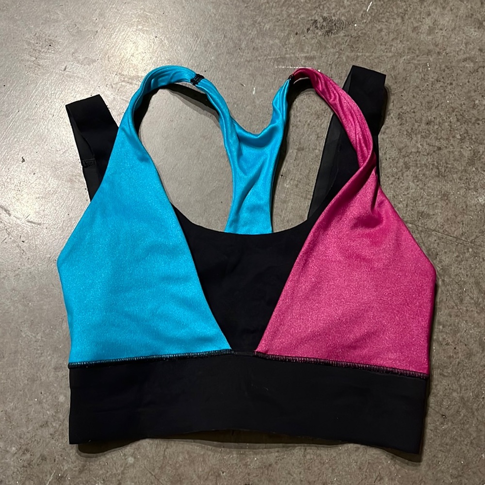 Nike two tone sports bra with inside grip